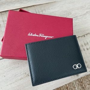 NWT Salvatore Ferragamo Gancini Card Holder